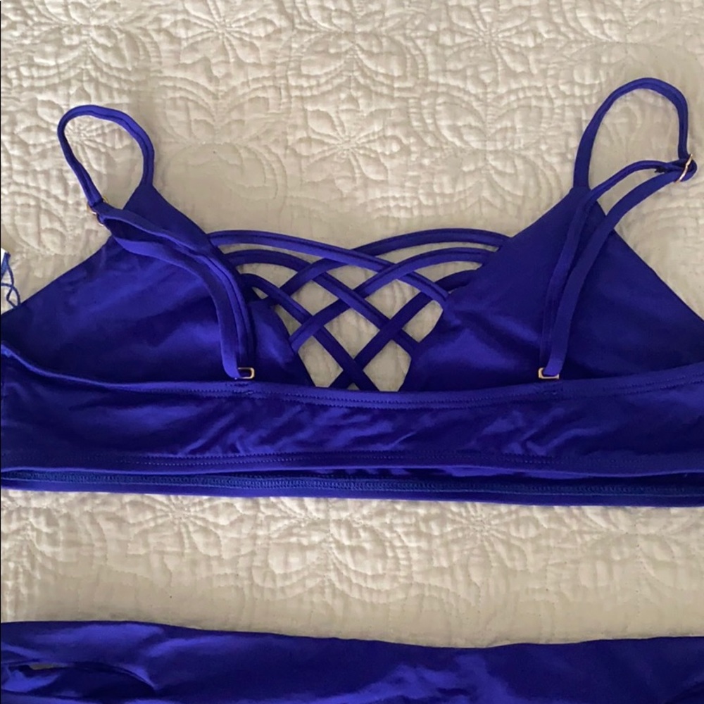 L*Space Bikini - Picture 4 of 8